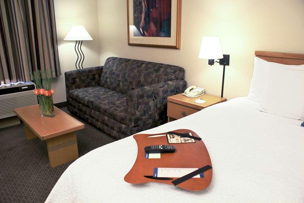 Hampton Inn Las Vegas/Summerlin Room photo